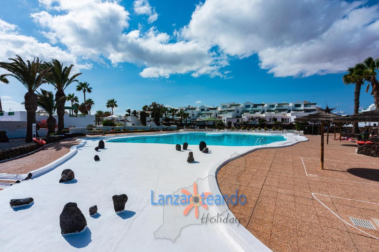 Vivienda Vacacional Las Coronas 48 Costa Teguise Bagian luar foto