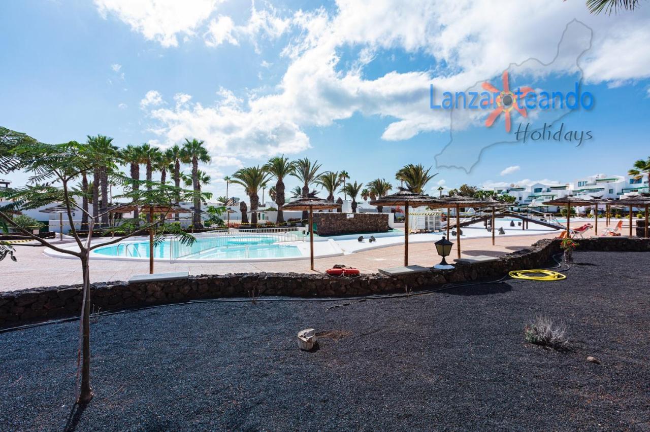Vivienda Vacacional Las Coronas 48 Costa Teguise Bagian luar foto