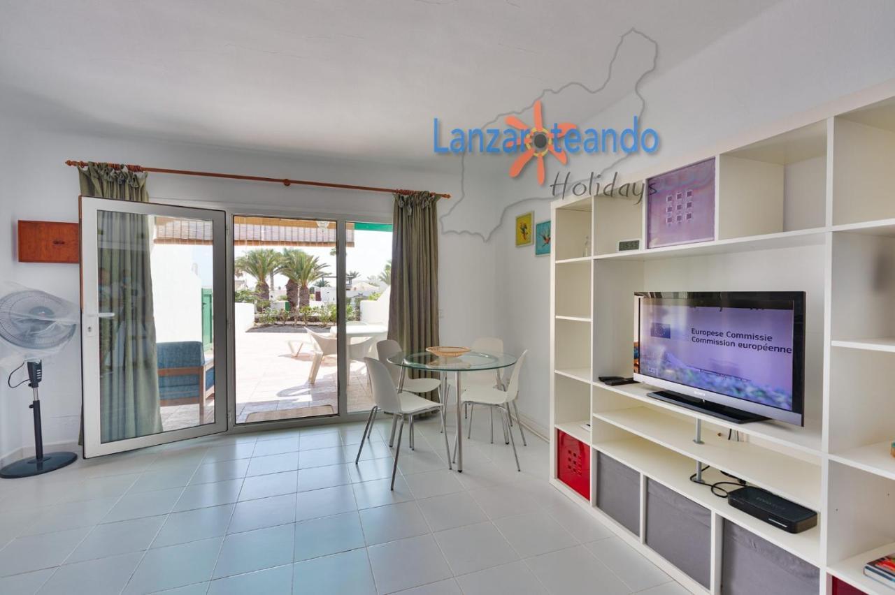 Vivienda Vacacional Las Coronas 48 Costa Teguise Bagian luar foto