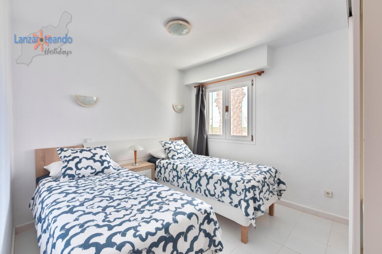 Vivienda Vacacional Las Coronas 48 Costa Teguise Bagian luar foto